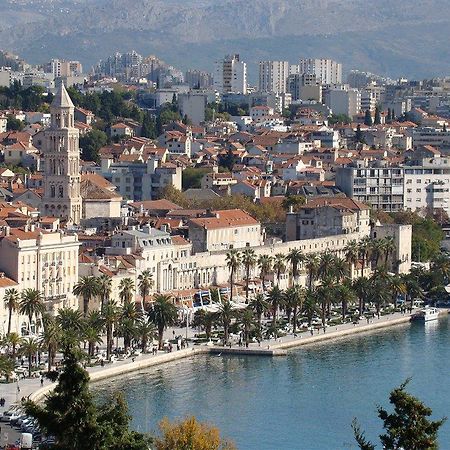 Apartment Barbaresko Split Bagian luar foto