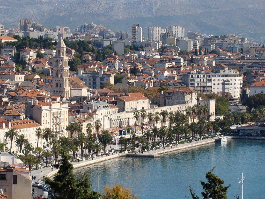 Apartment Barbaresko Split Bagian luar foto