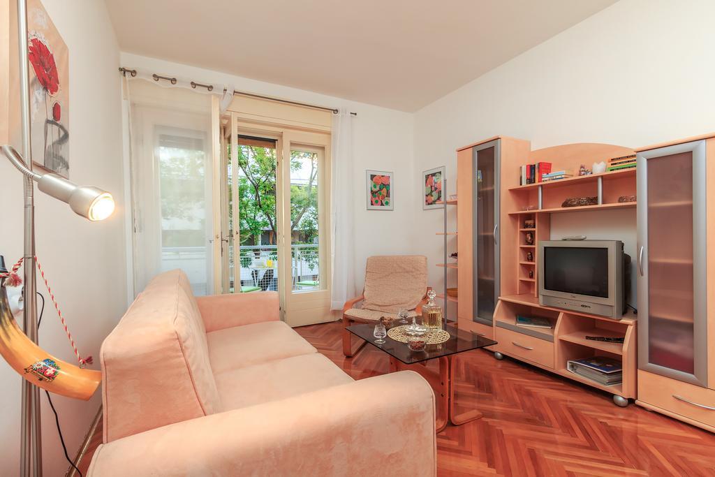 Apartment Barbaresko Split Bagian luar foto
